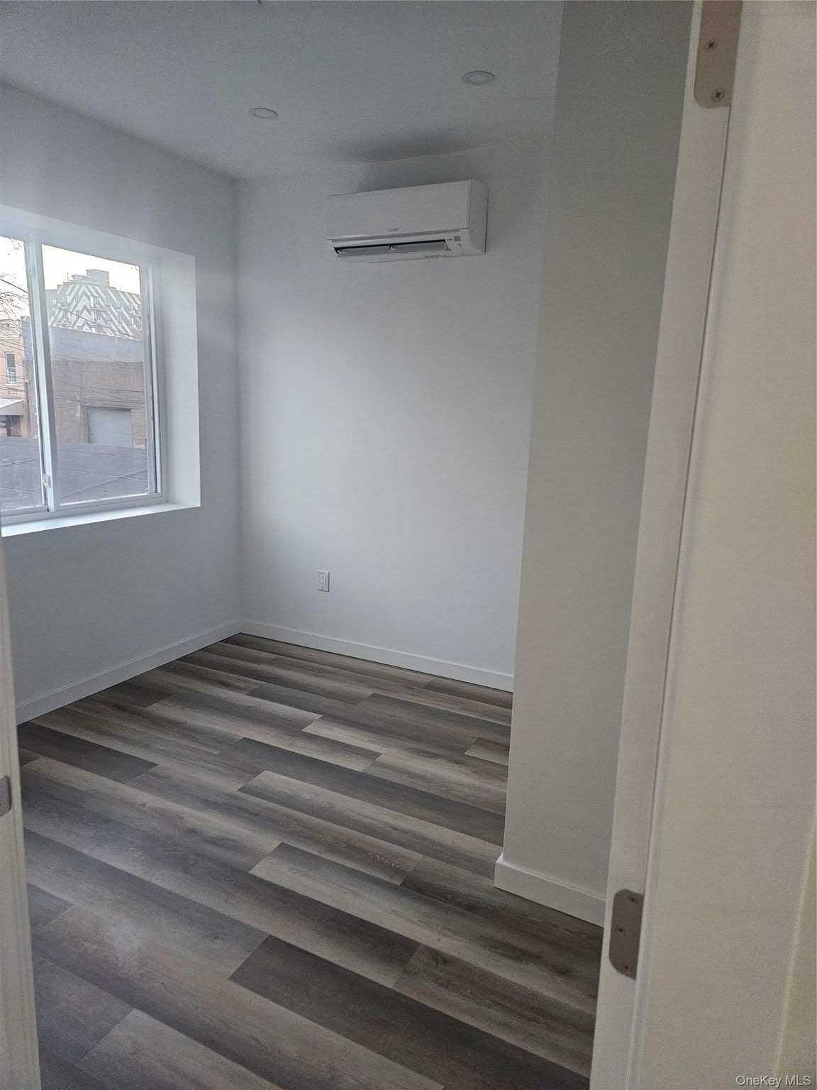 842 Liberty Avenue – photo 4
