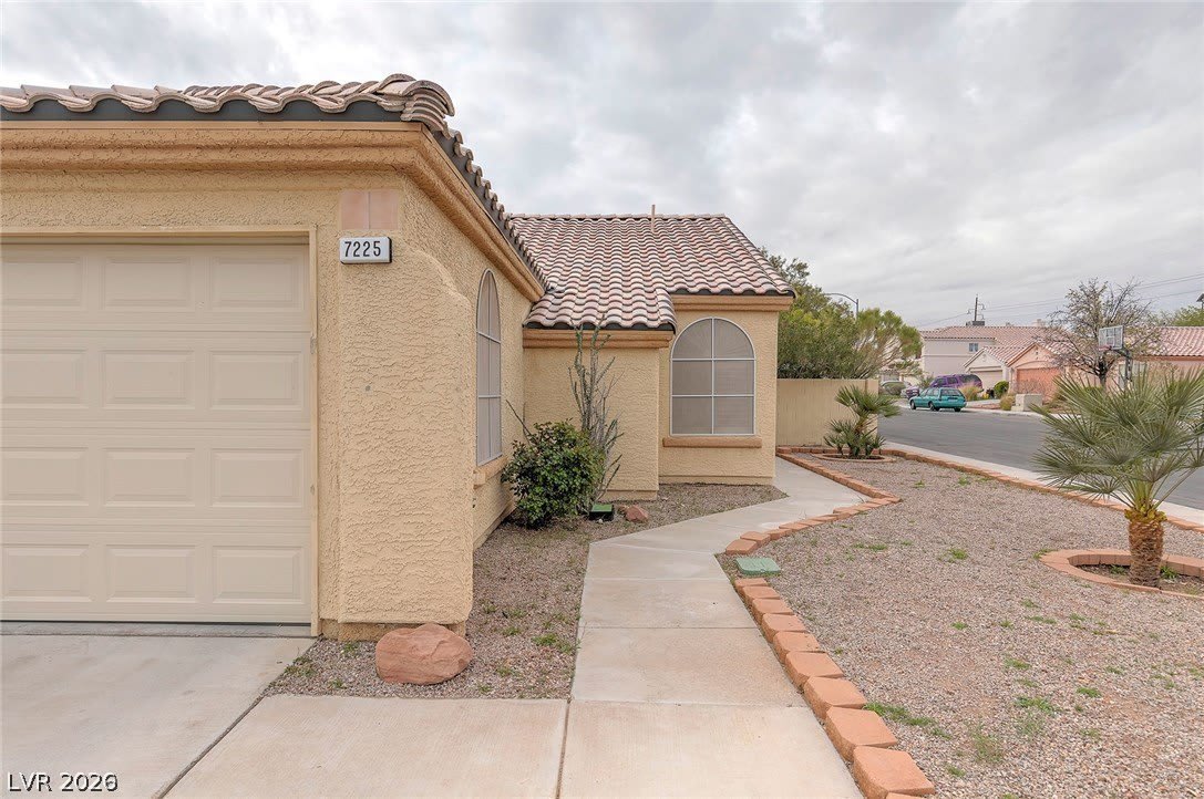 7225 Scenic Hills Drive – photo 4