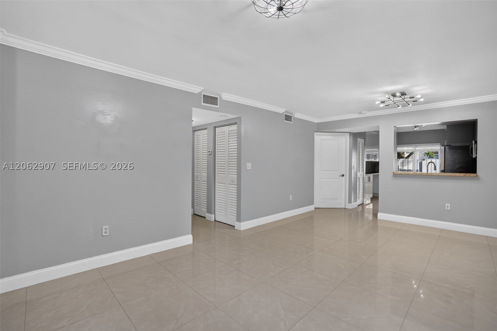 7085 NW 173rd Dr – photo 5