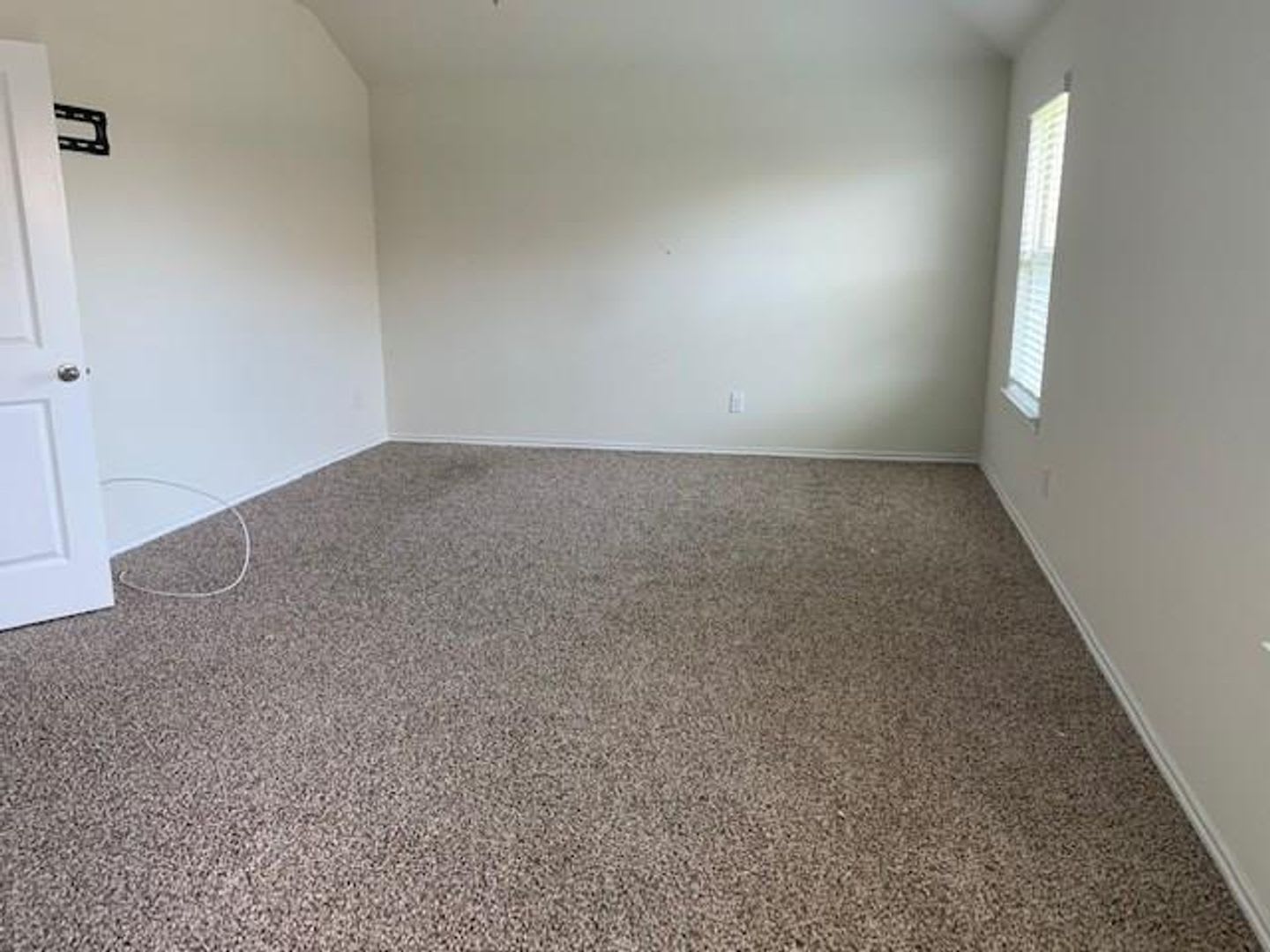 Princeton 4 Bed Move In Ready – photo 2