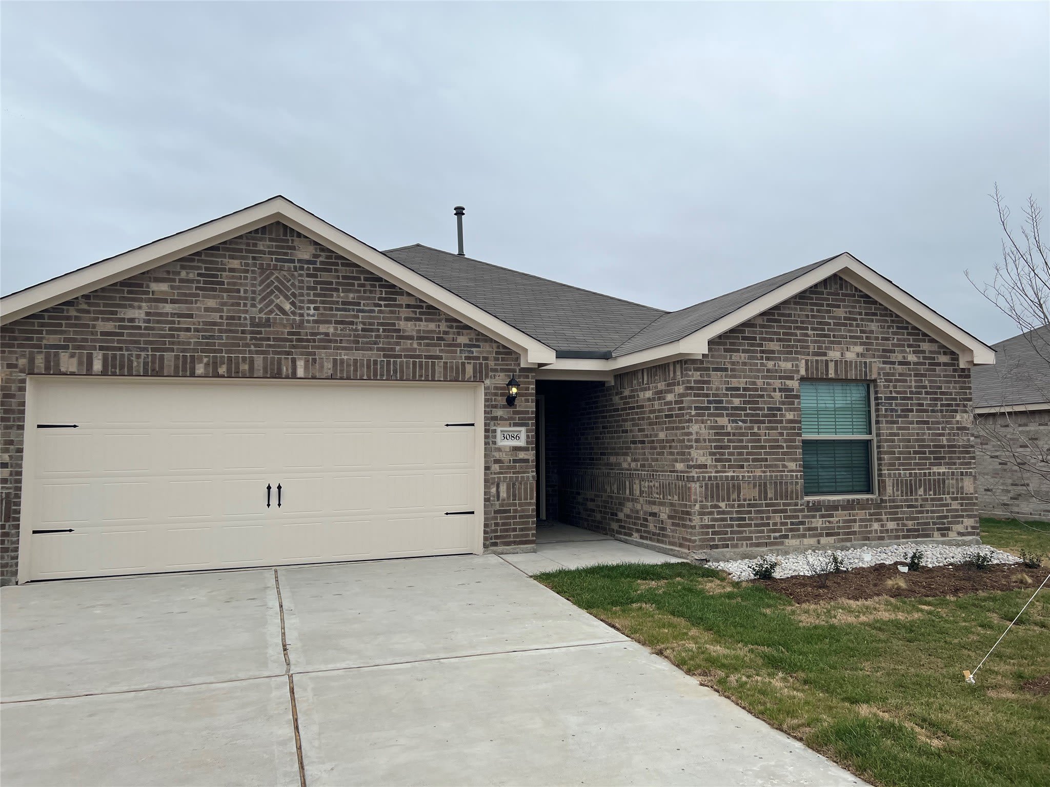 3086 Chillingham Drive – photo 1