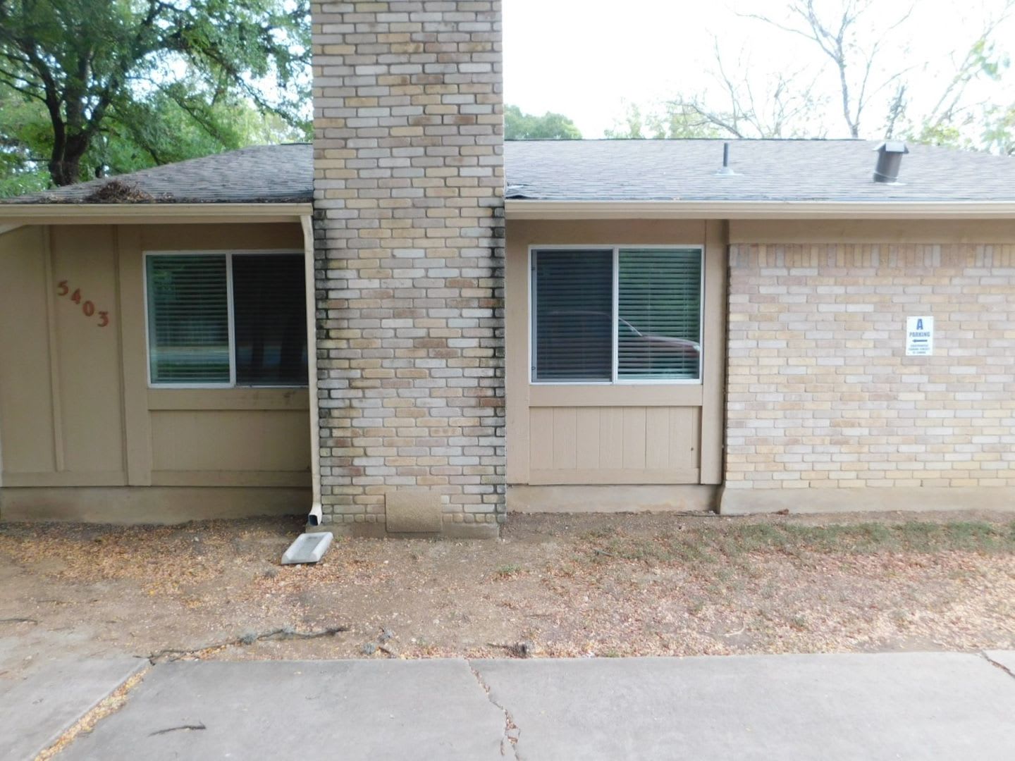 Armstrong Living Trust #8 (5403 Westgate Blvd) – photo 2
