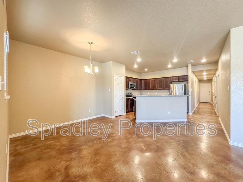 915 Laila Ln – photo 4