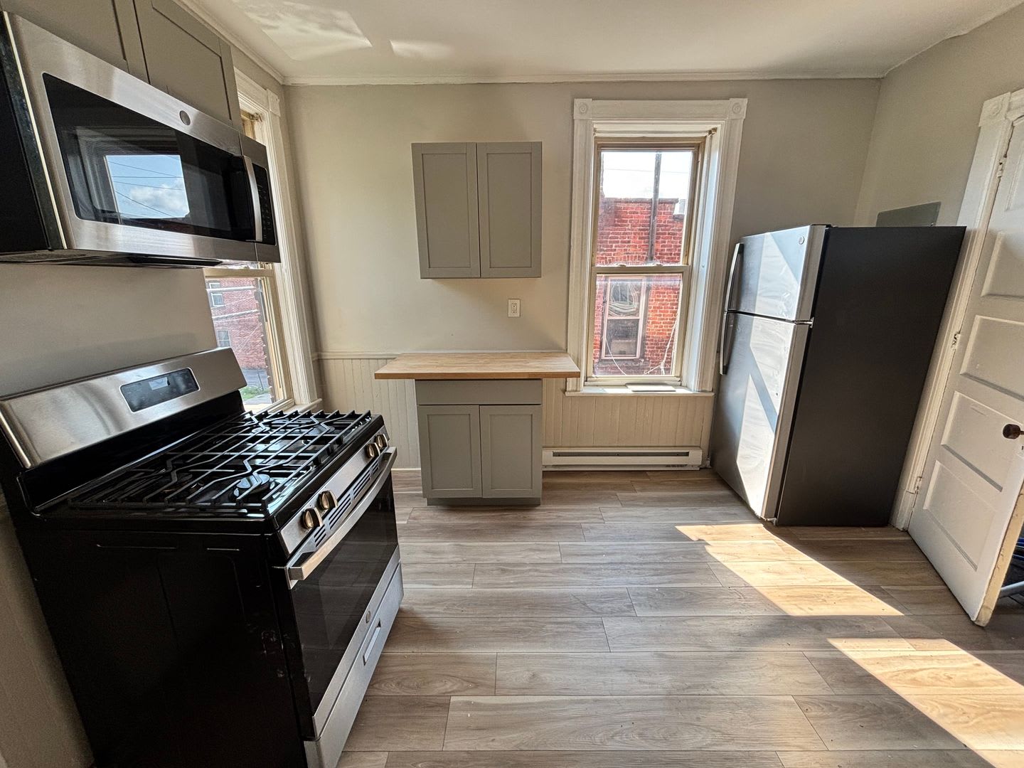 343 4th St – photo 2