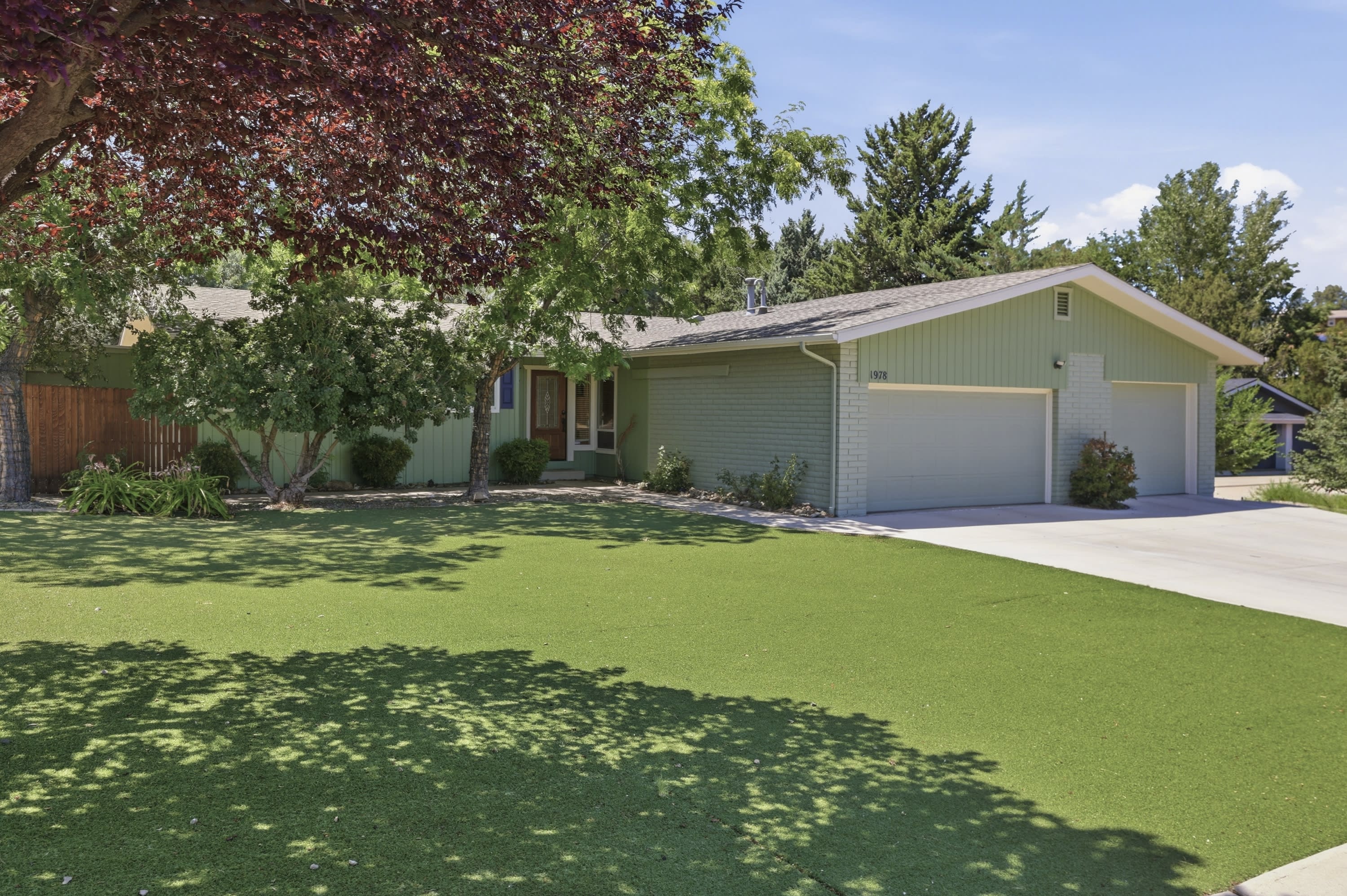 1978 Catalpa Circle – photo 3