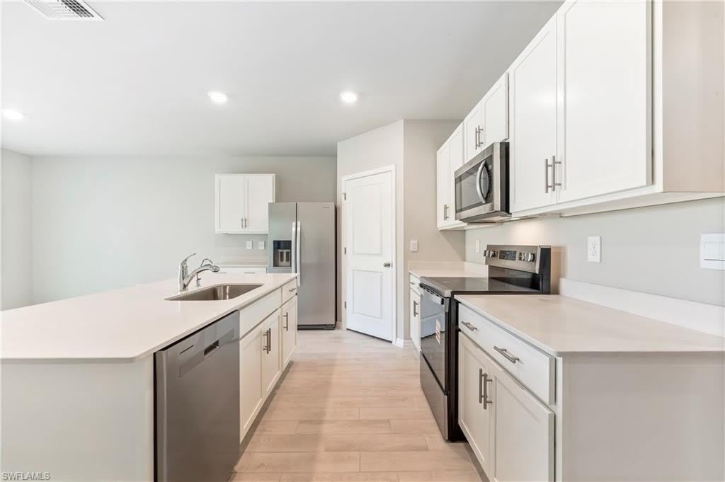 3021 N Lakewood Rd – photo 4