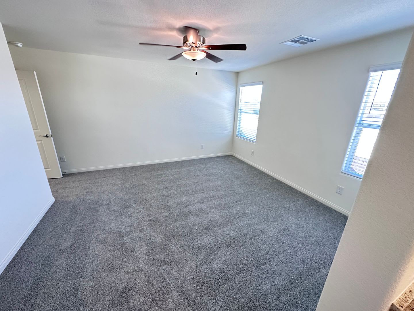 4 Bedroom in Villages at Tule Springs! – photo 5