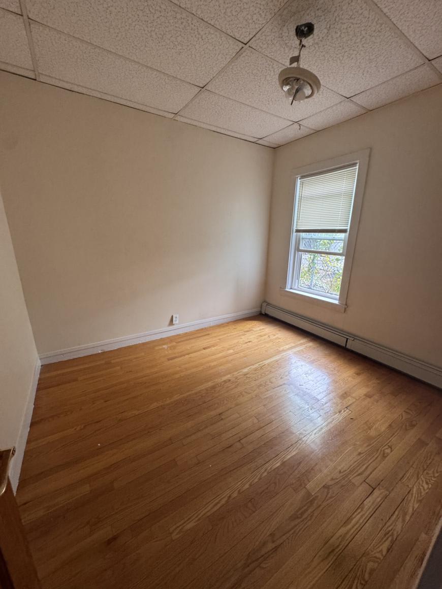 8 Dudley St – photo 3