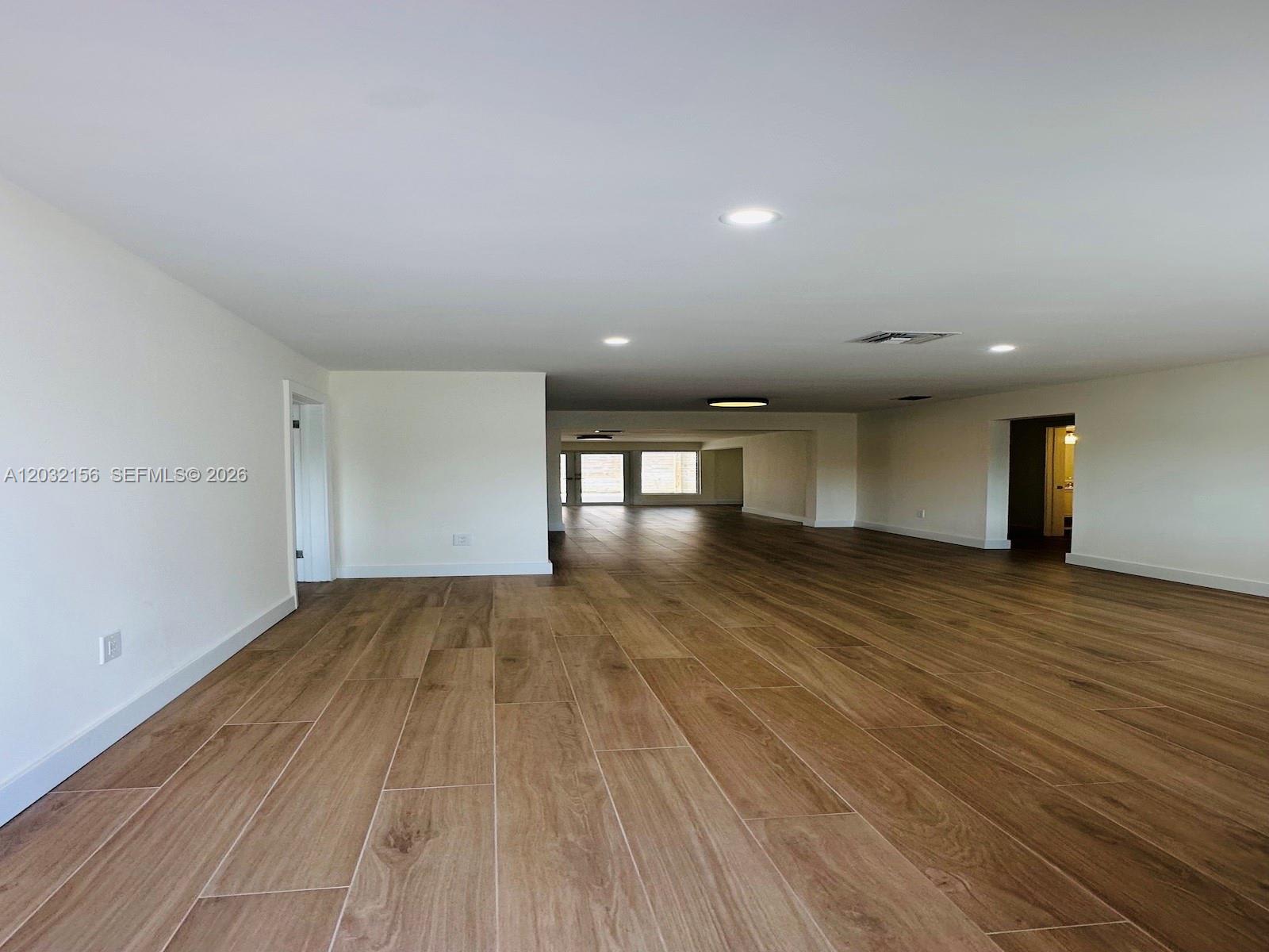 4122 Southwest 69Th Avenue – photo 3