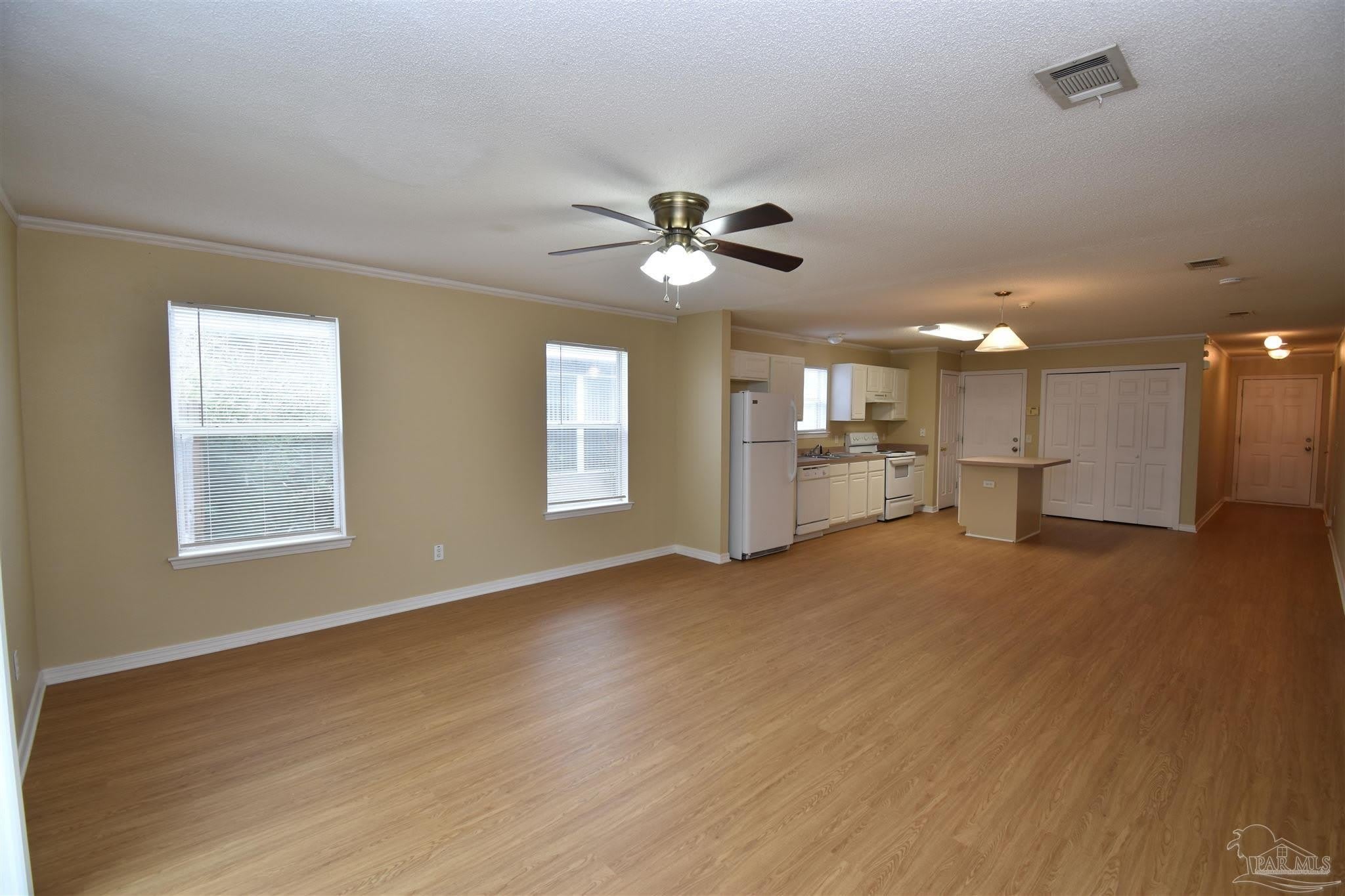1064 Antigua Cir – photo 3