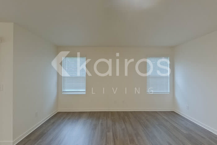 148 George Oxford Drive – photo 3