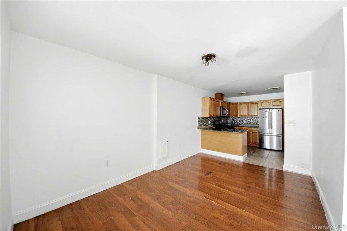 2975 Edson Avenue – photo 3