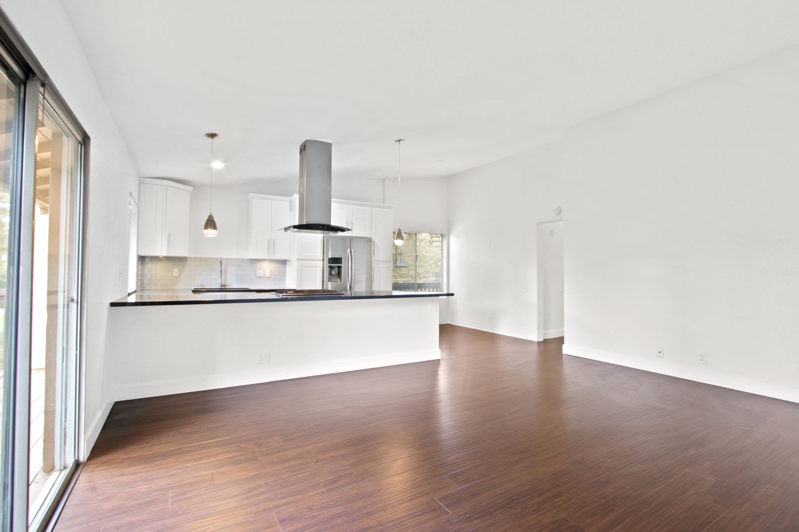 Beautifully Rehabbed Mission Viejo Condo Next To Everything – photo 4