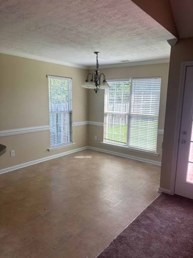 Available Now 452 Lory Lane – photo 4