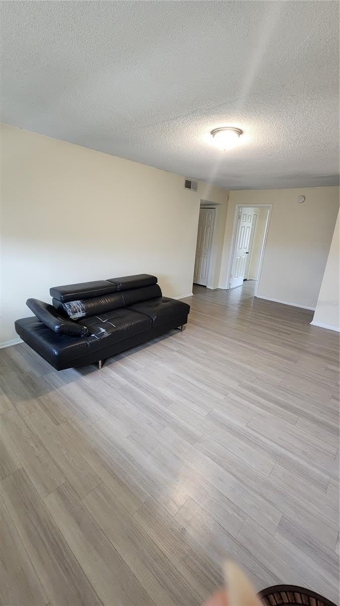 834 SKY LAKE Circle – photo 4