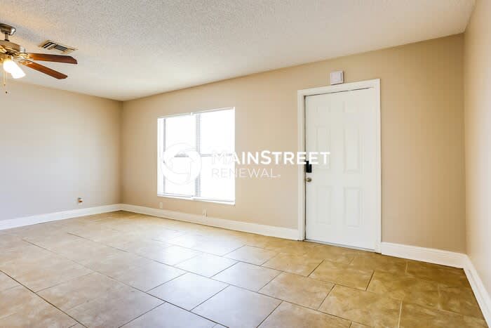 5196 Edgecliff Avenue – photo 4