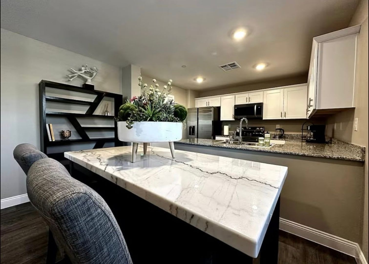 Charming 3BR Townhome in Las Vegas – photo 5