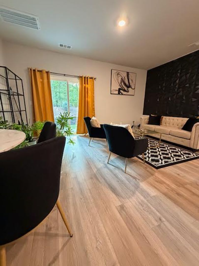 For Lease Townhome Nestled On A Quiet Dead End Road Perfect For Those Seeking Privacy And Peaceful Surroundings – photo 3