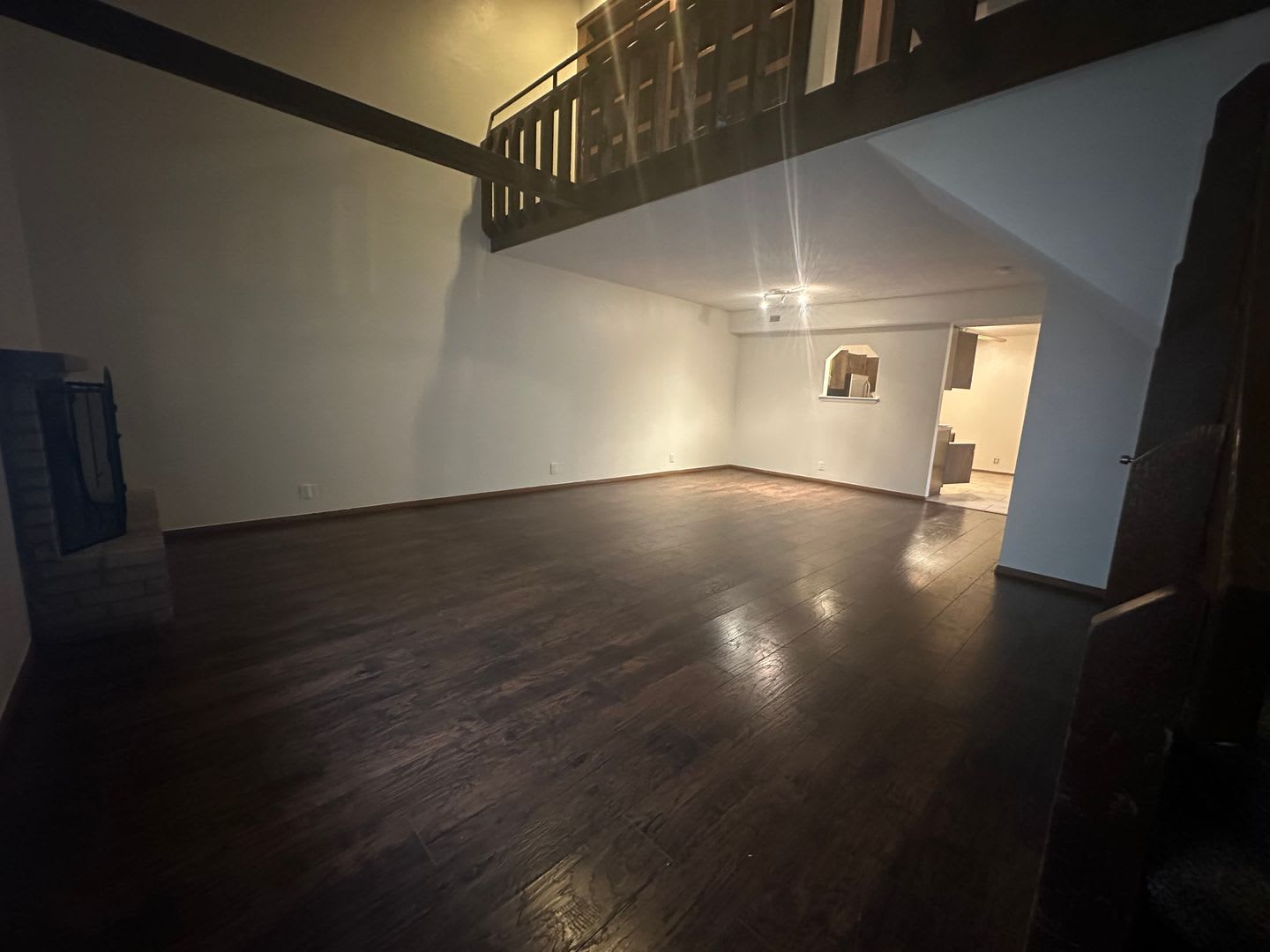 Beautiful 2 Bedroom 1 1/2 Bathroom Condo in Hefner Village – photo 5