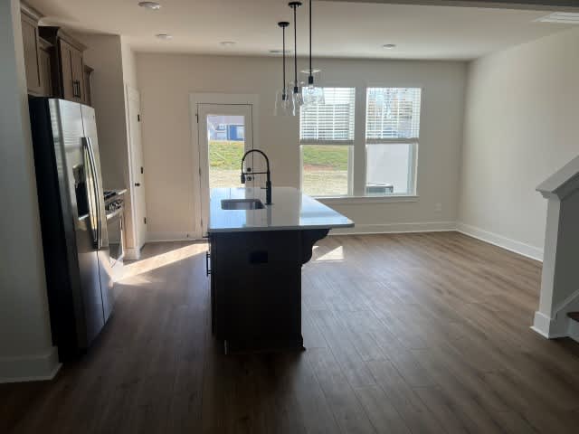 1327 Maplesmith Way – photo 5