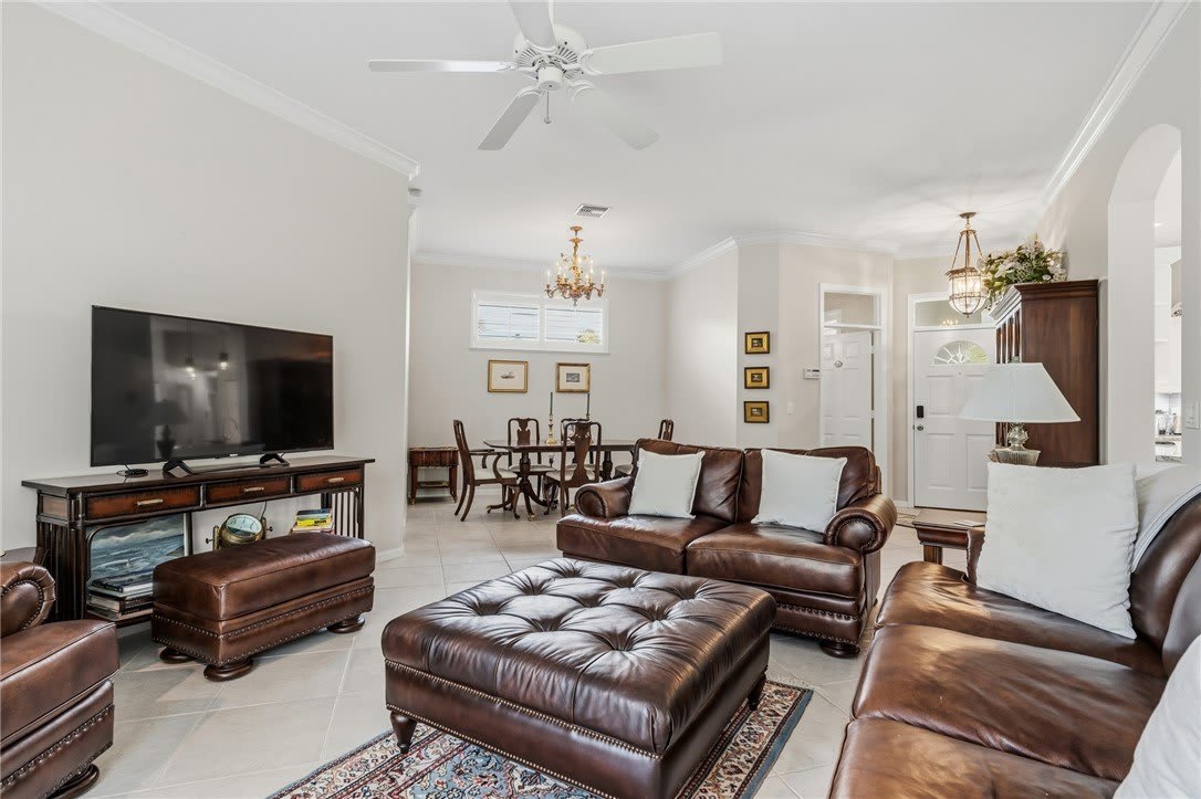 8738 Lakeside Boulevard – photo 5
