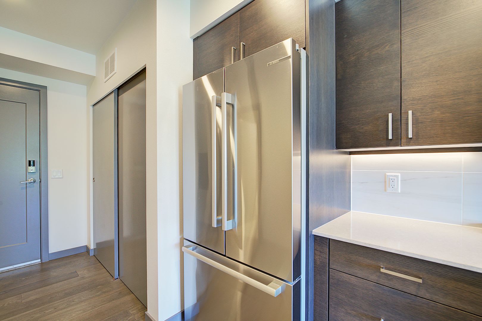 0bd/1ba Kirkland Condo – photo 5