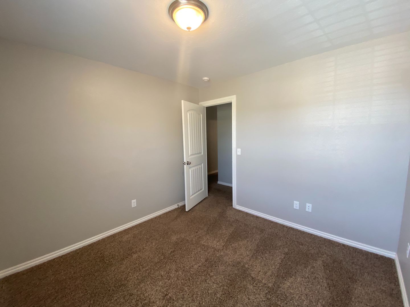 3 Bedroom 2 Bath 2 Car Garage Duplex In North OKC – photo 1