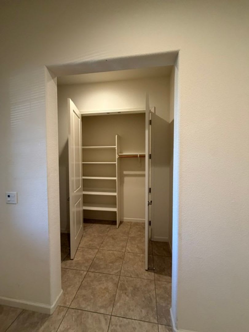 Beautiful 3 Bedroom and 2 Bathroom Home in Natomas $2,895.00 – photo 4