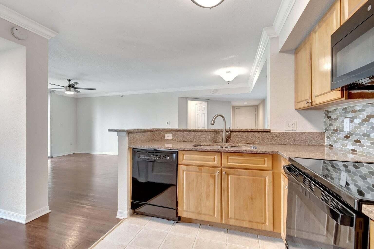 15155 Michelangelo Boulevard – photo 5