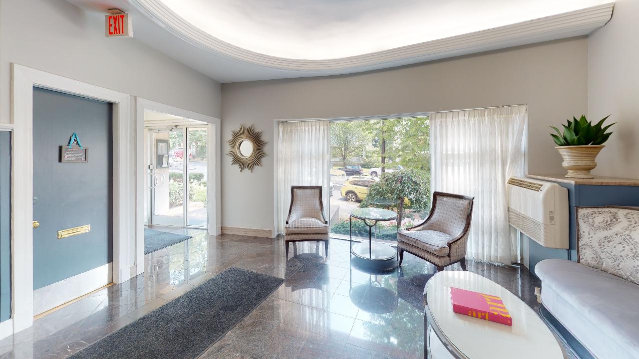 Sherry Hall – photo 3