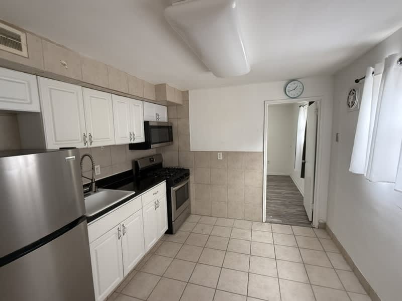 4134 Longshore Avenue – photo 5