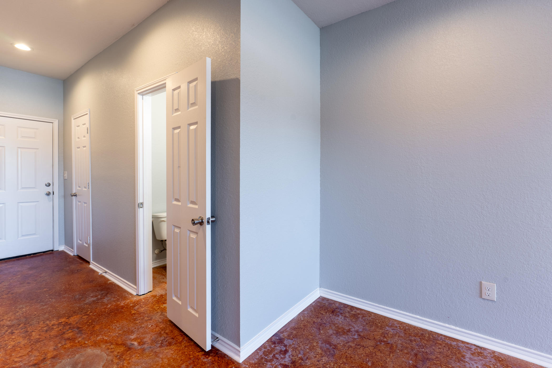 6918 Crestway Drive 2 – photo 3