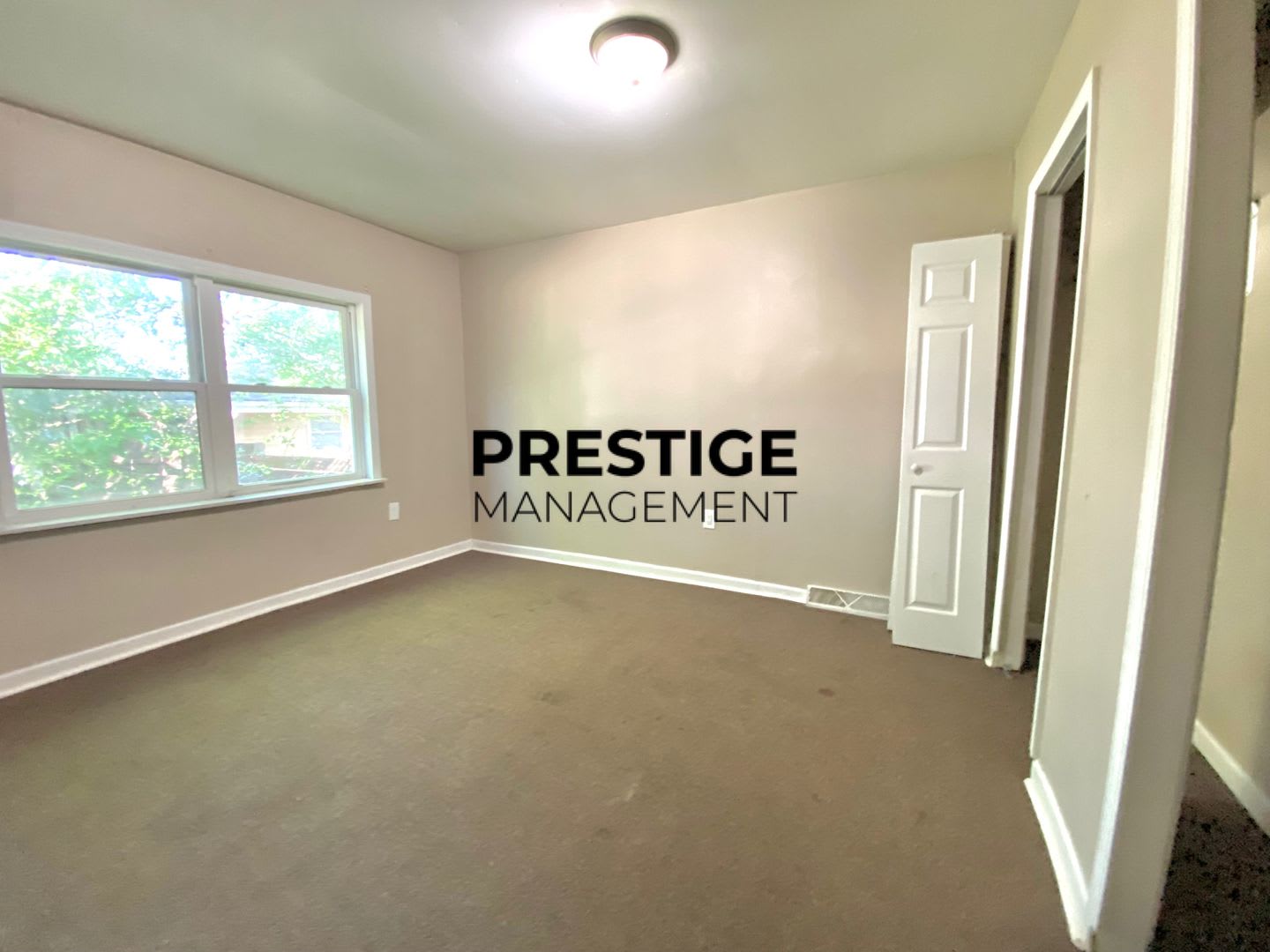 2 Bed 1 Bath Home With Den – photo 3