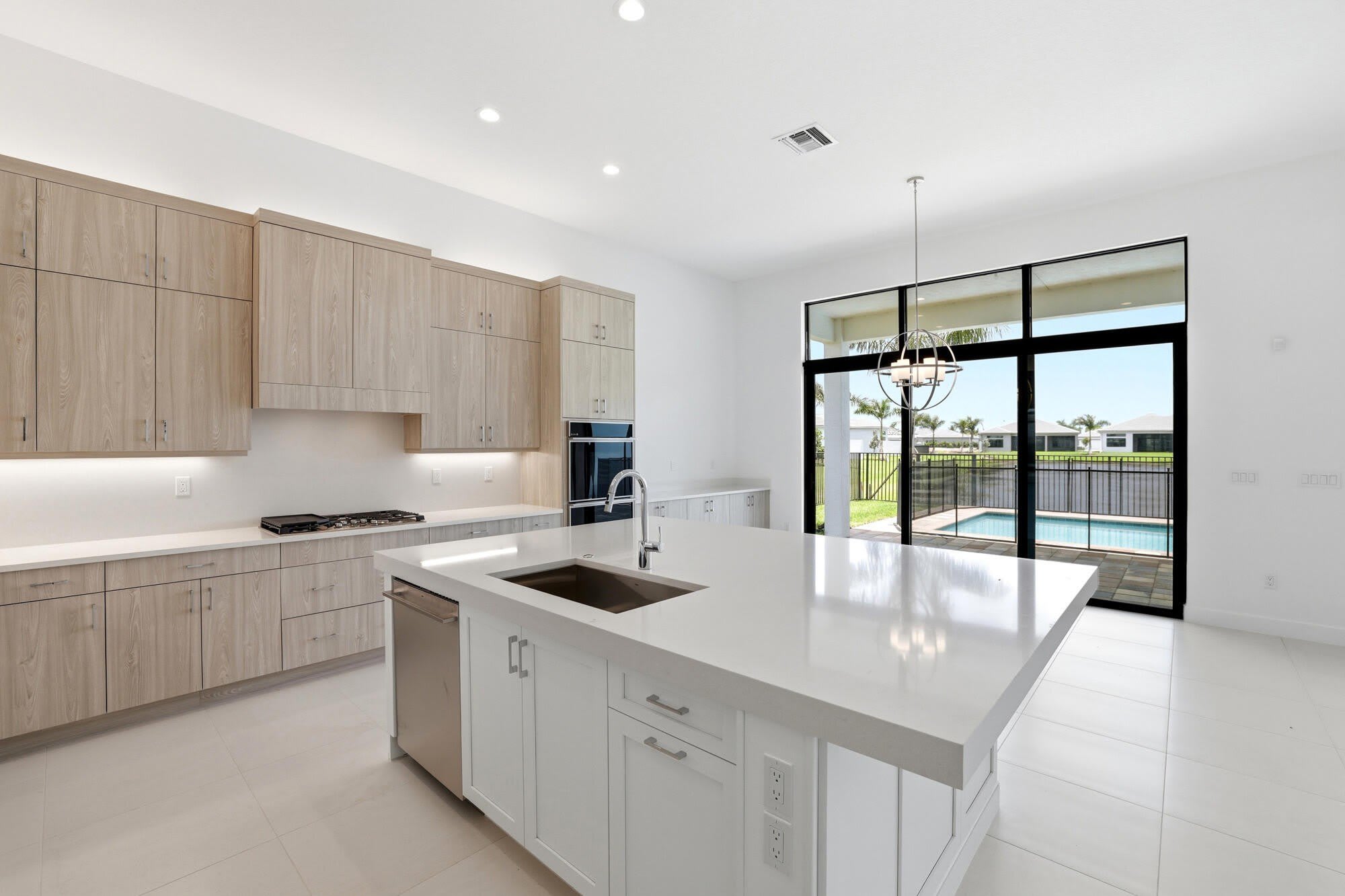 9008 CORSICAN FINCH Court – photo 3