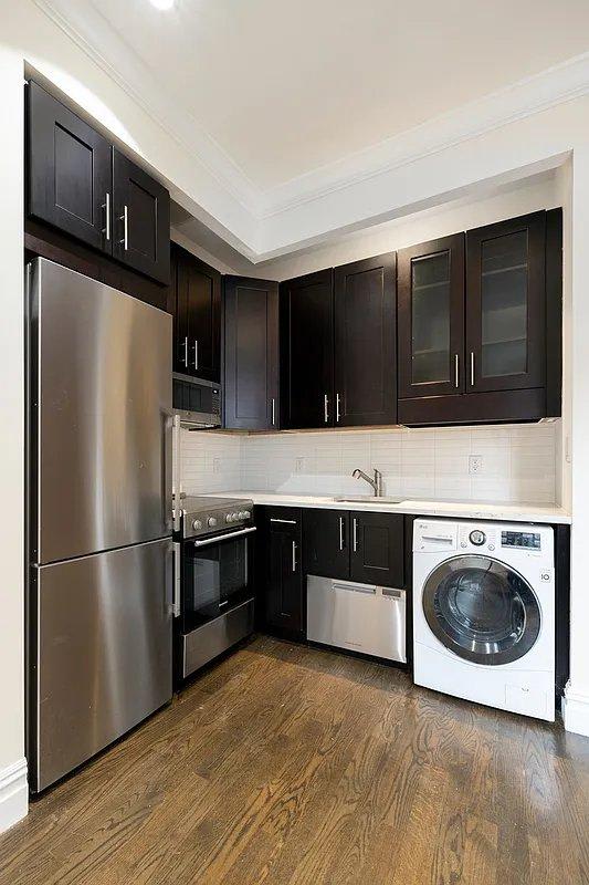 223 Mott Street – photo 3