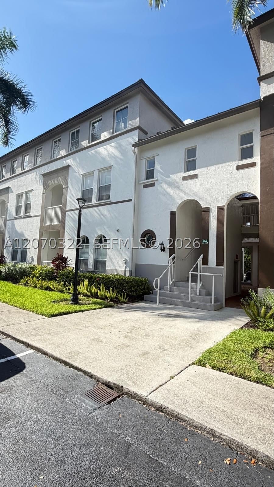 4435 SW 160th Ave – photo 3