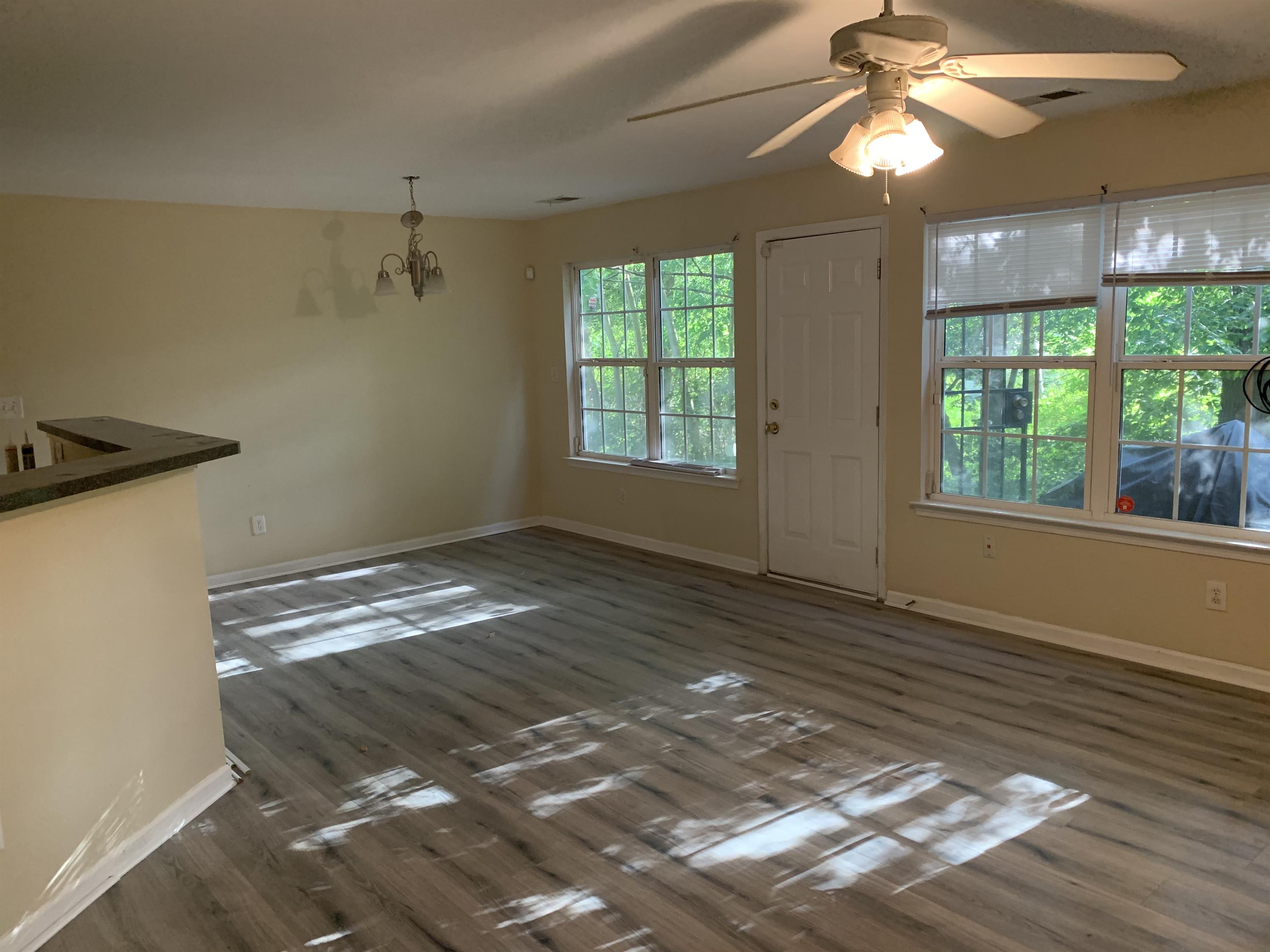 5185 Hanover Street – photo 4