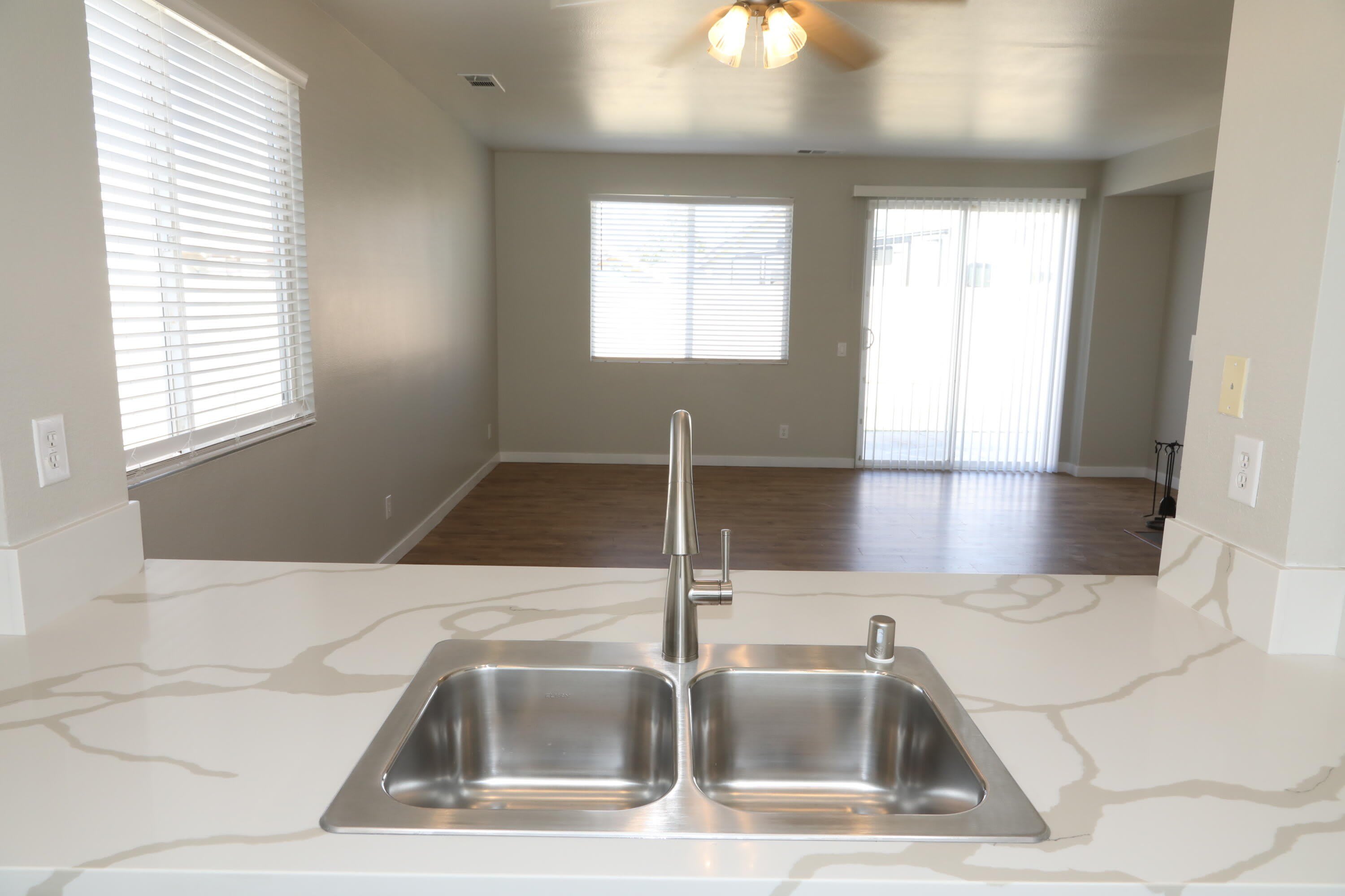 1559 W Avenue H4 – photo 3