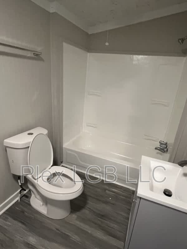 1222 Troup Street – photo 2