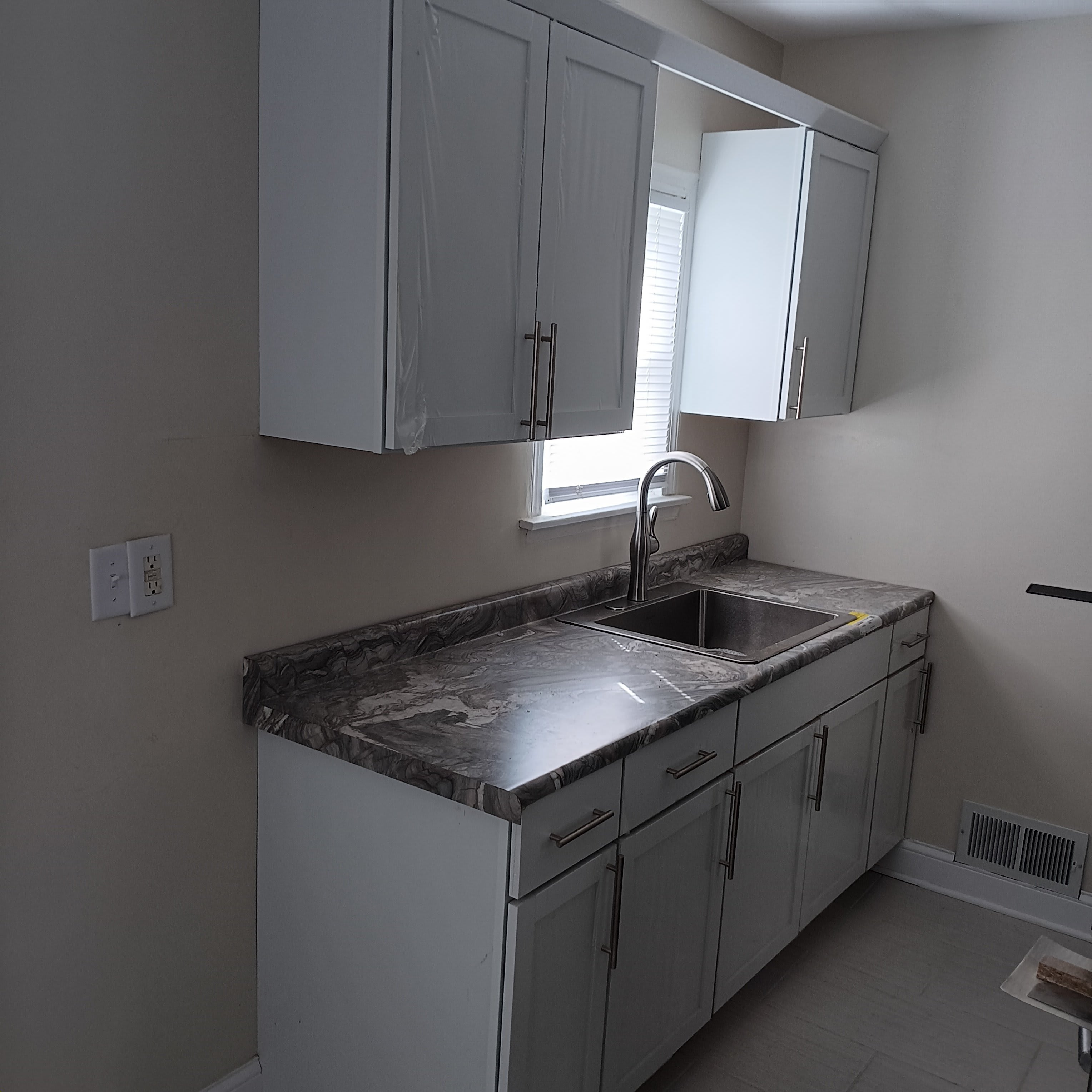 2413 Wabash Ave – photo 5