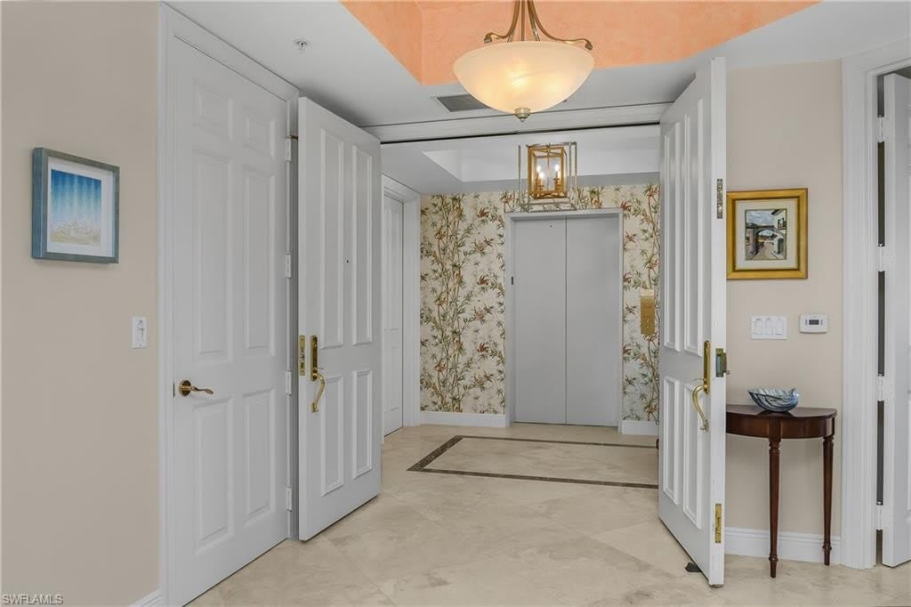 8787 Bay Colony Dr – photo 4