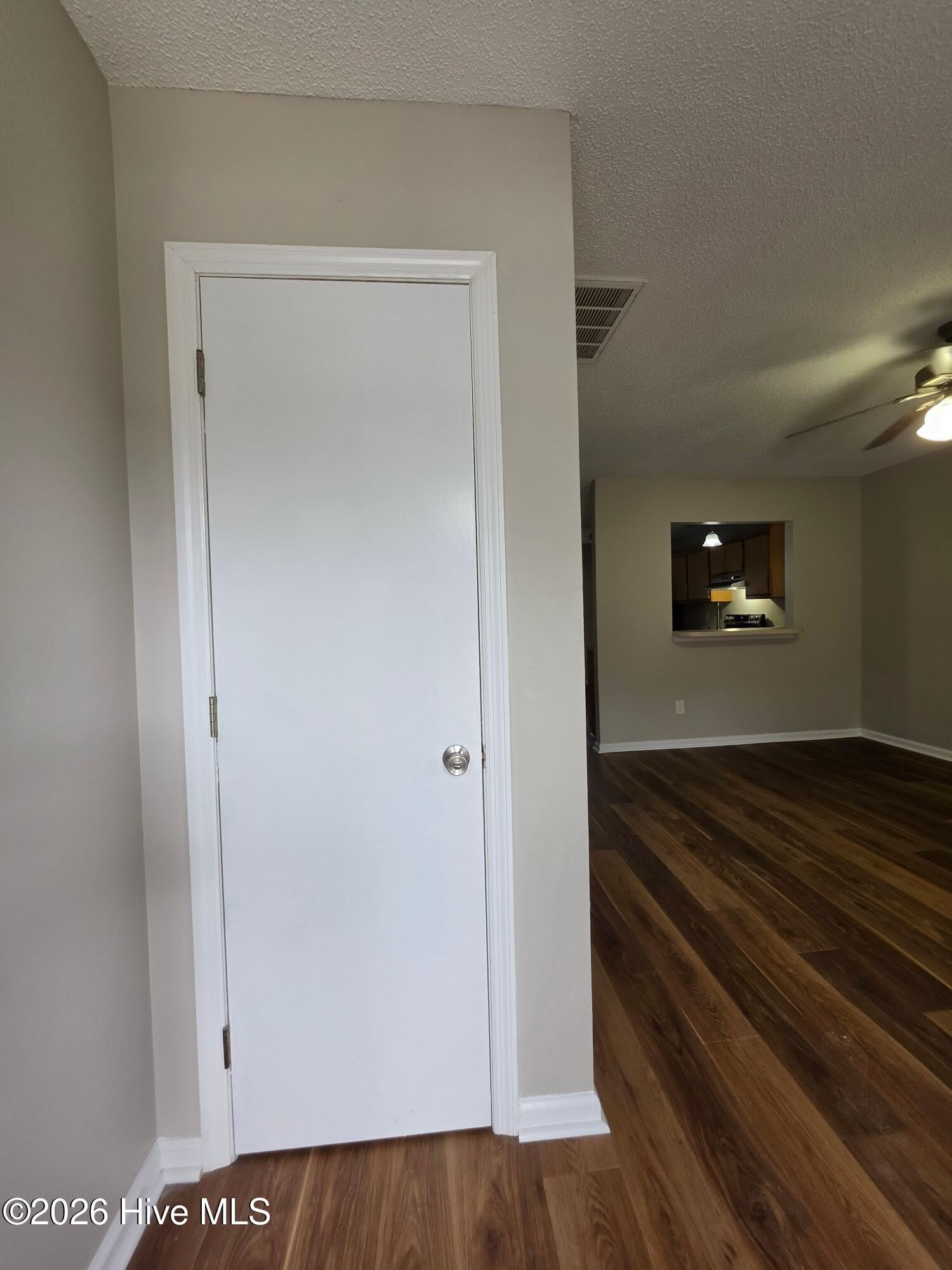 1118 Pueblo Drive – photo 2
