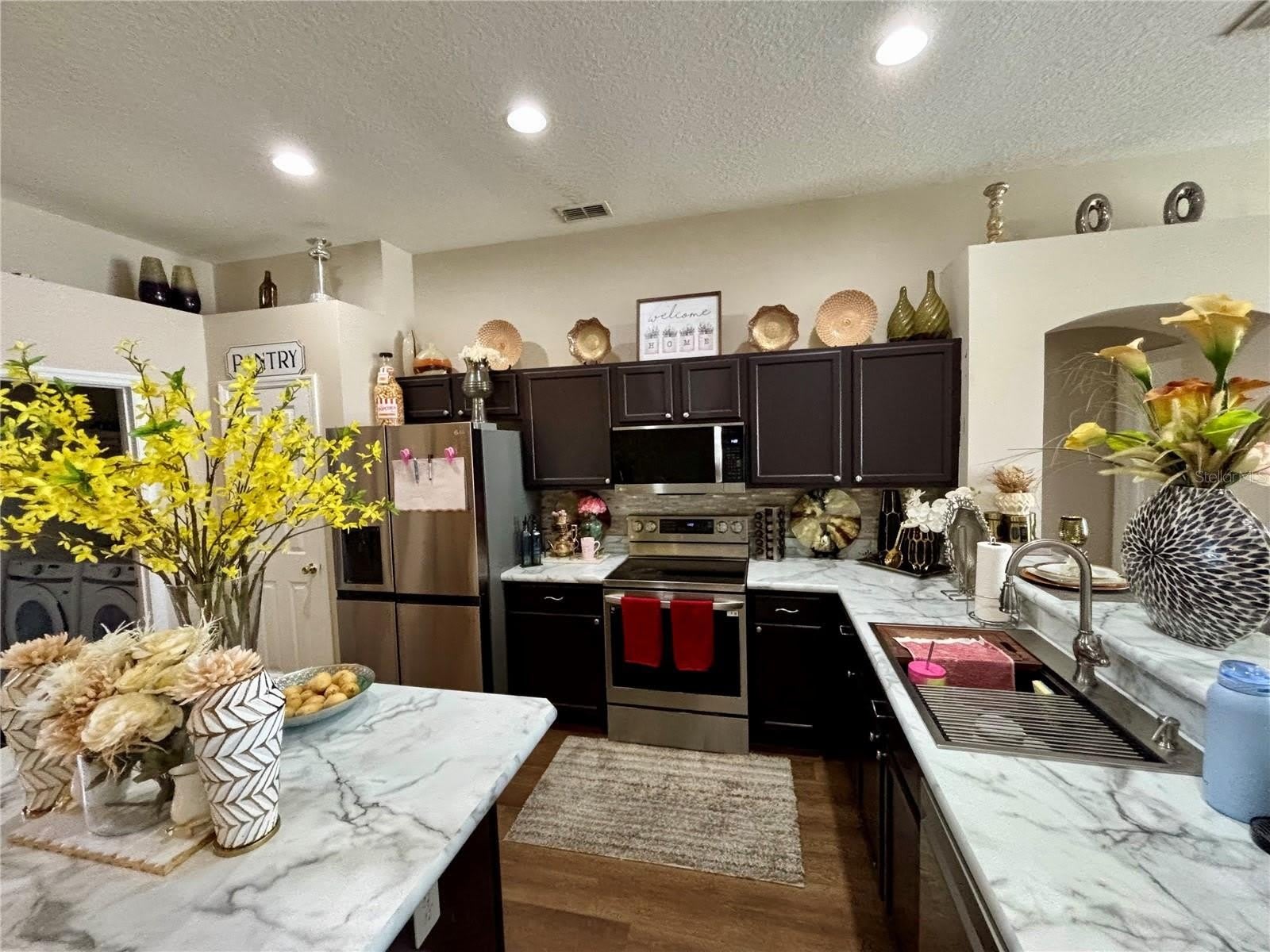 2146 BLACKSTONE LANDING Drive – photo 2