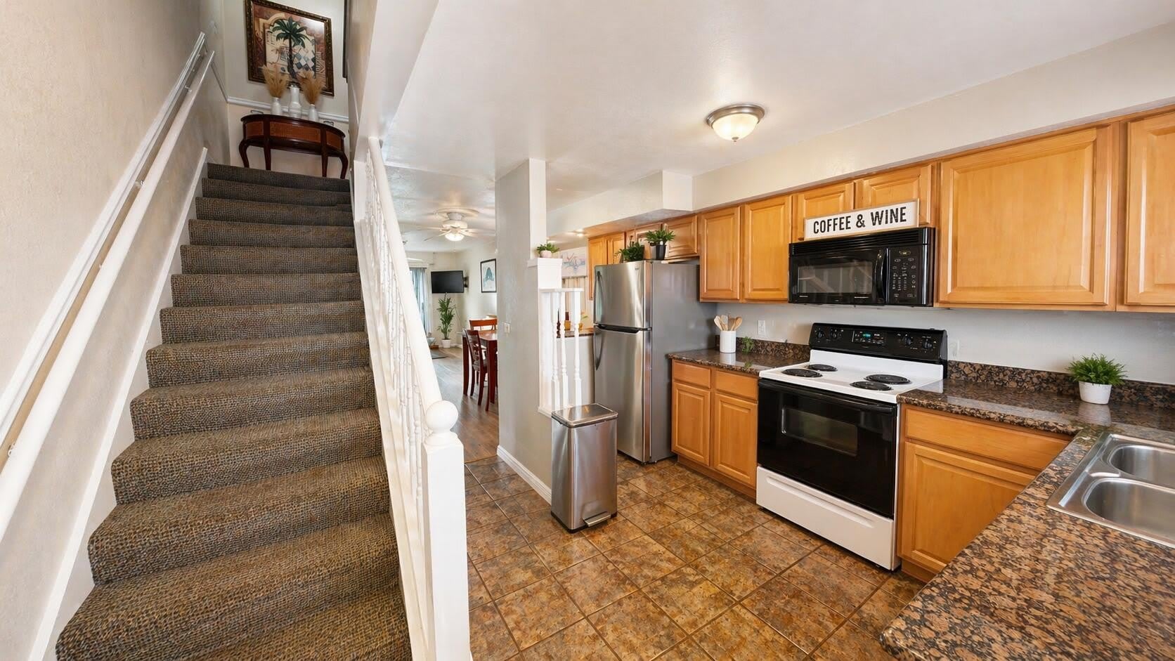 1300 Seaway Drive – photo 3