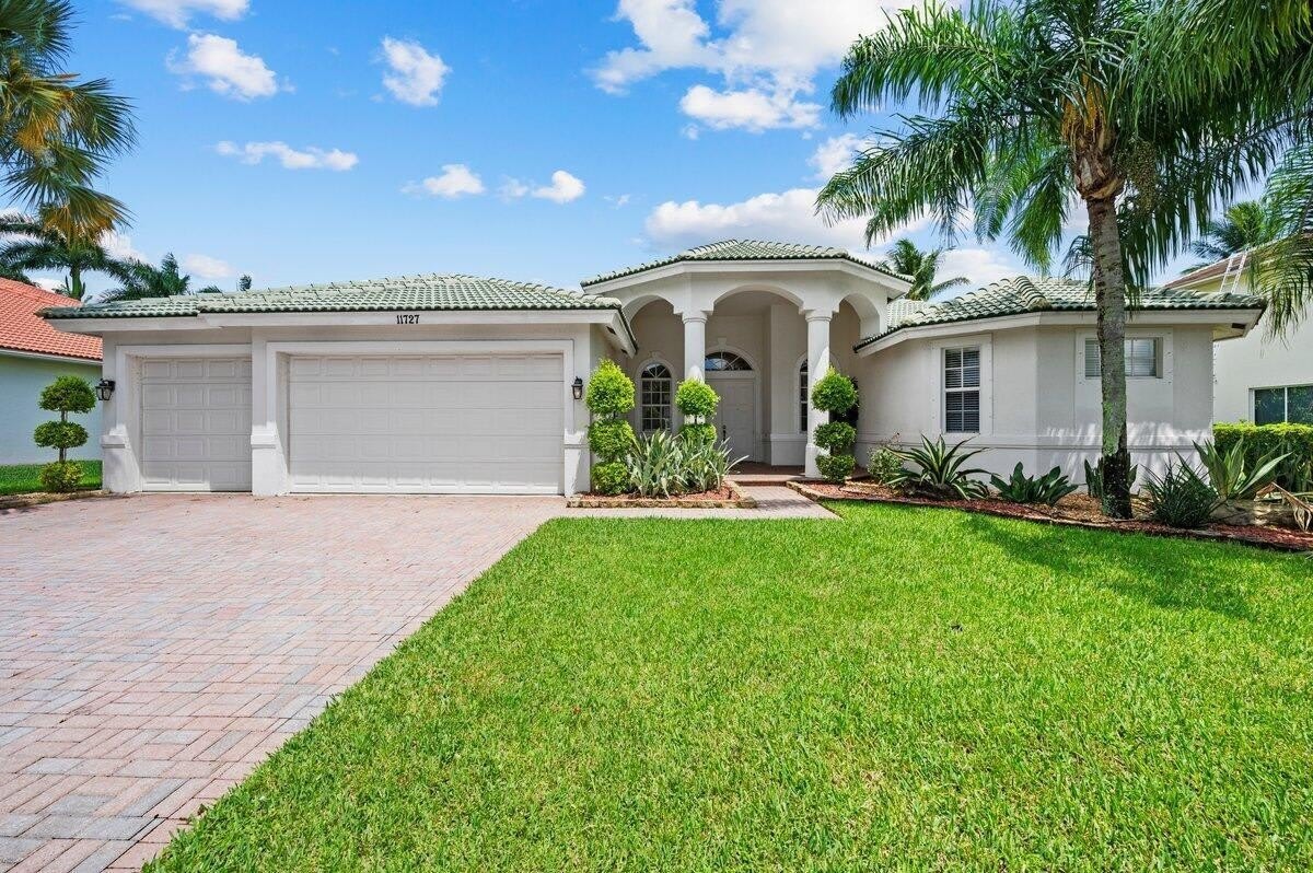 11727 PARADISE COVE Lane – photo 2