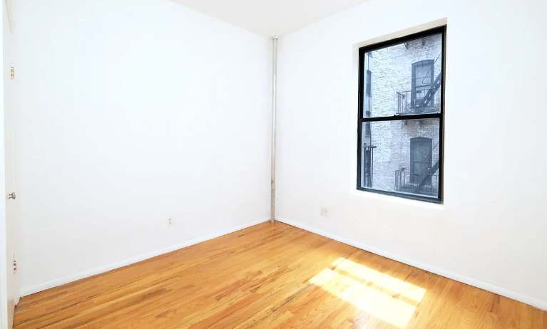 255 Bleecker St – photo 2