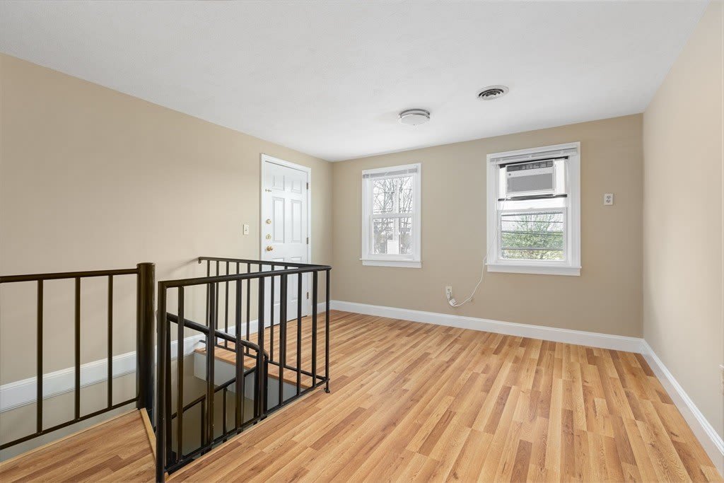 1932 Washington St – photo 5