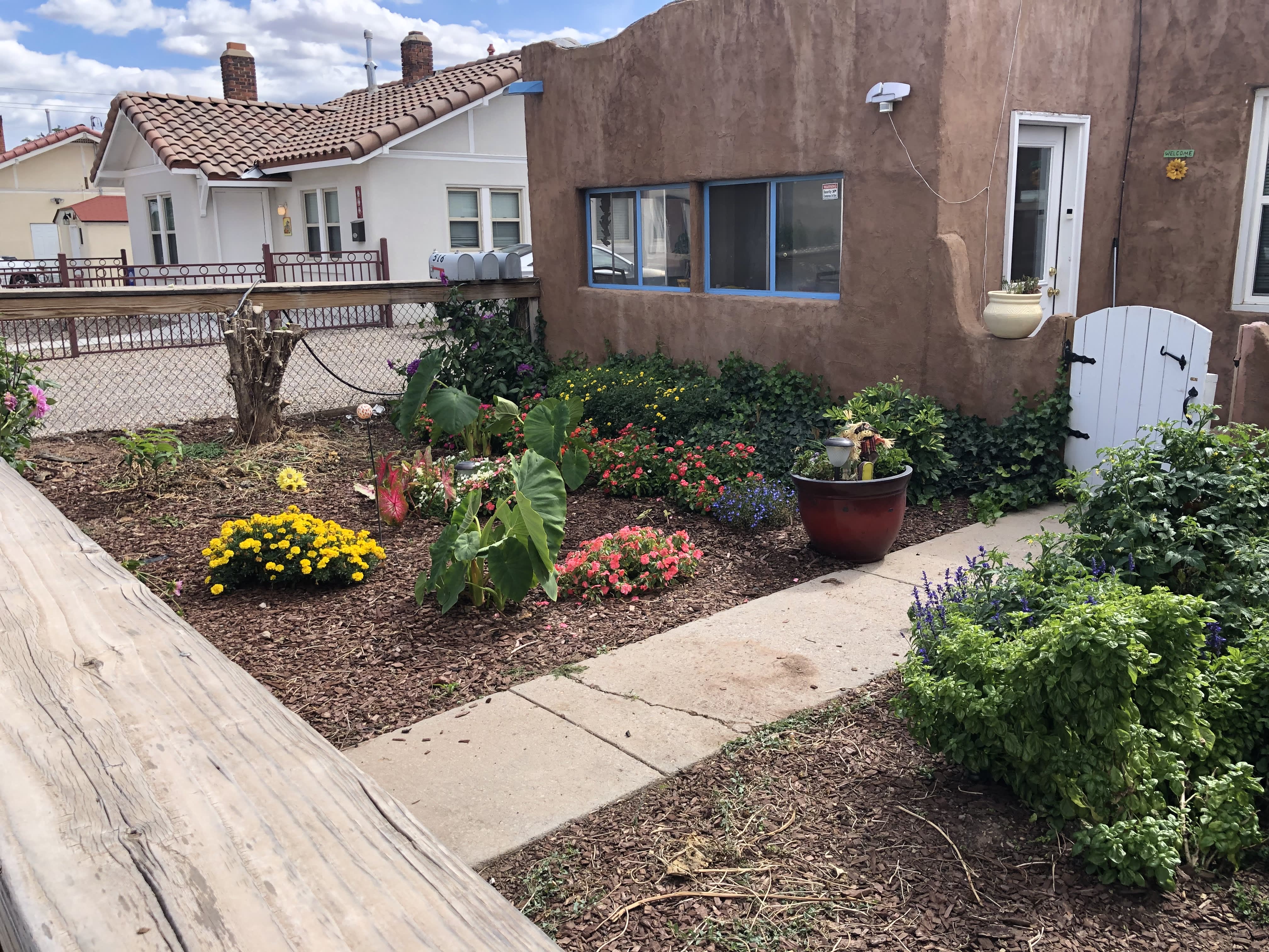 516 Granite Nw – photo 2