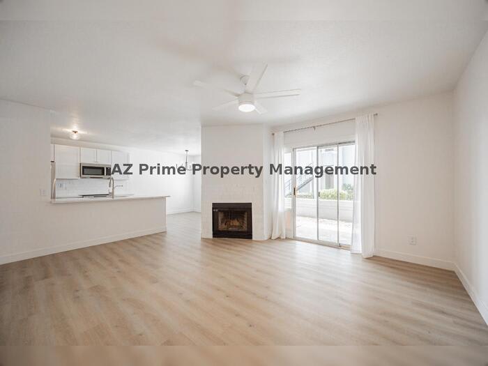 2910 West Marconi Avenue – photo 4