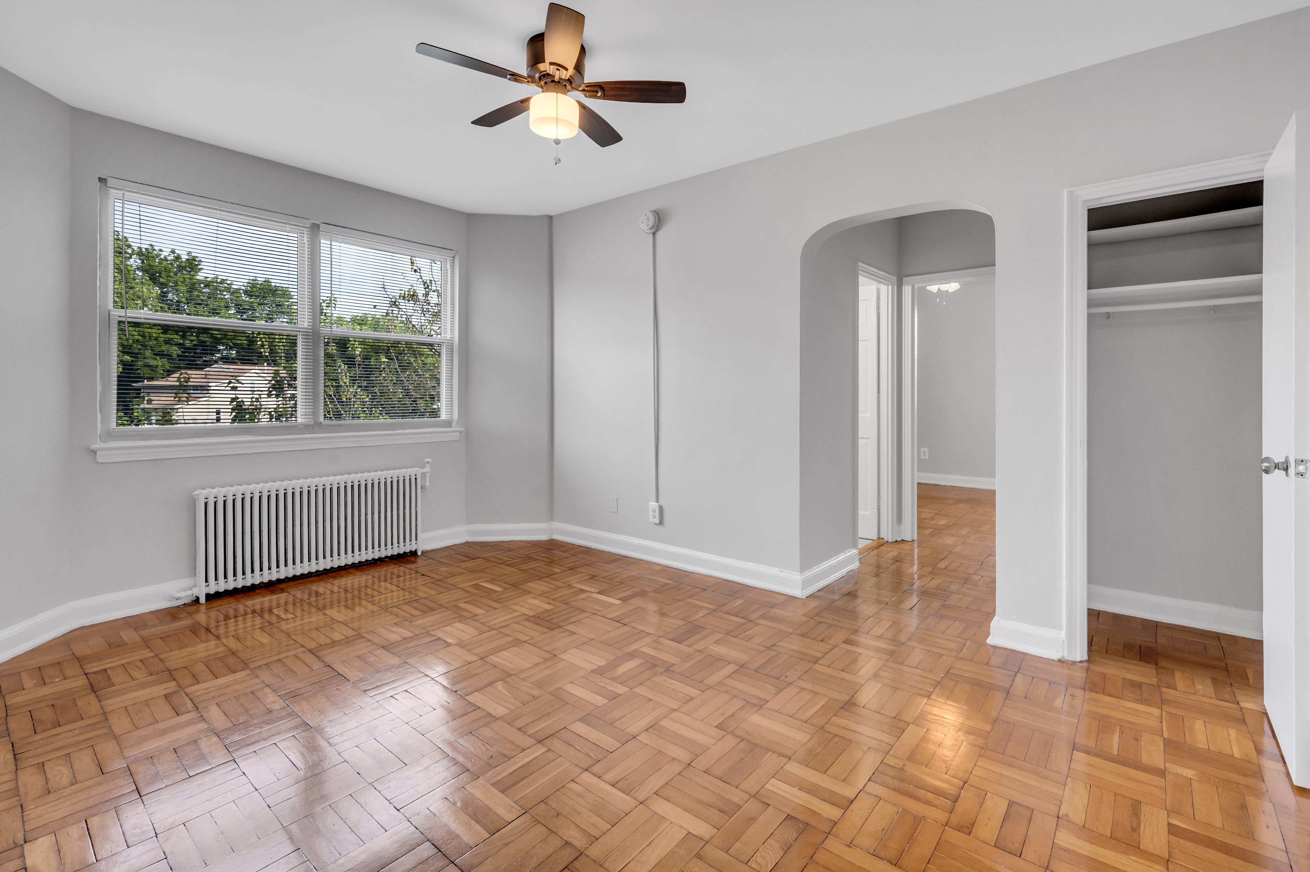 Irving St. Apartments – photo 3